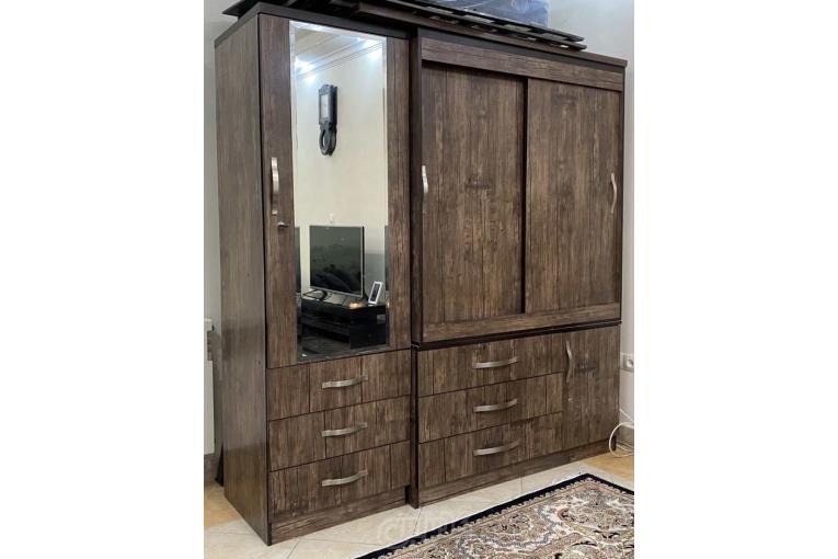 کمد بزرگ تمیز